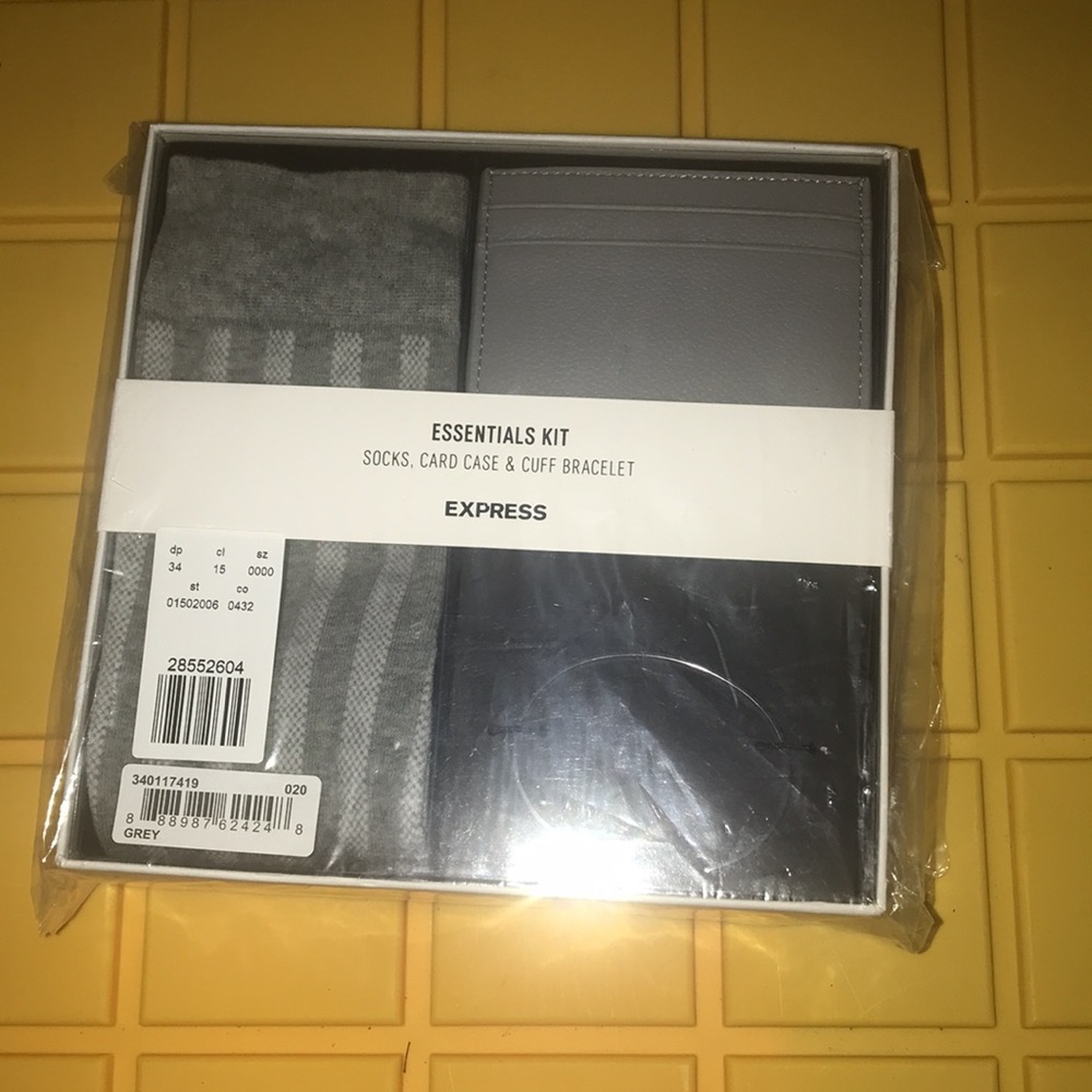 Essential Kit